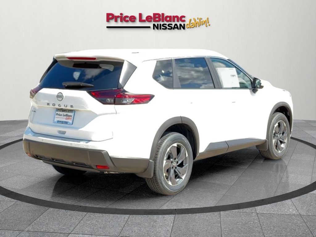 2026 Nissan Rogue SV photo 4