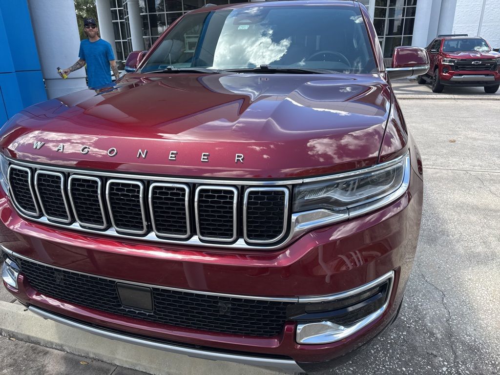 2022 Jeep Wagoneer Series II photo 3
