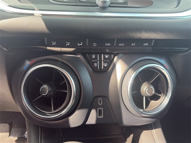 2023 Chevrolet Blazer 2LT photo 27
