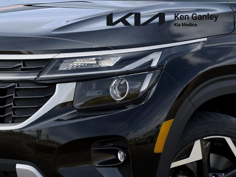 2026 Kia Seltos S photo 8