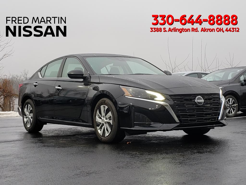 2025 Nissan Altima S's photo