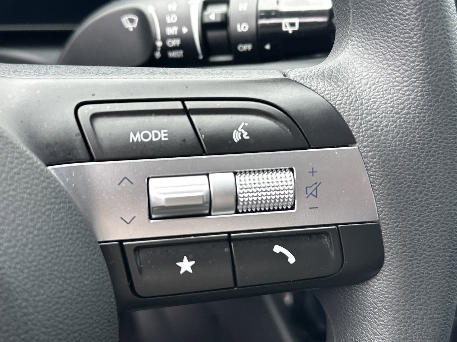 2025 Hyundai Tucson SEL photo 21