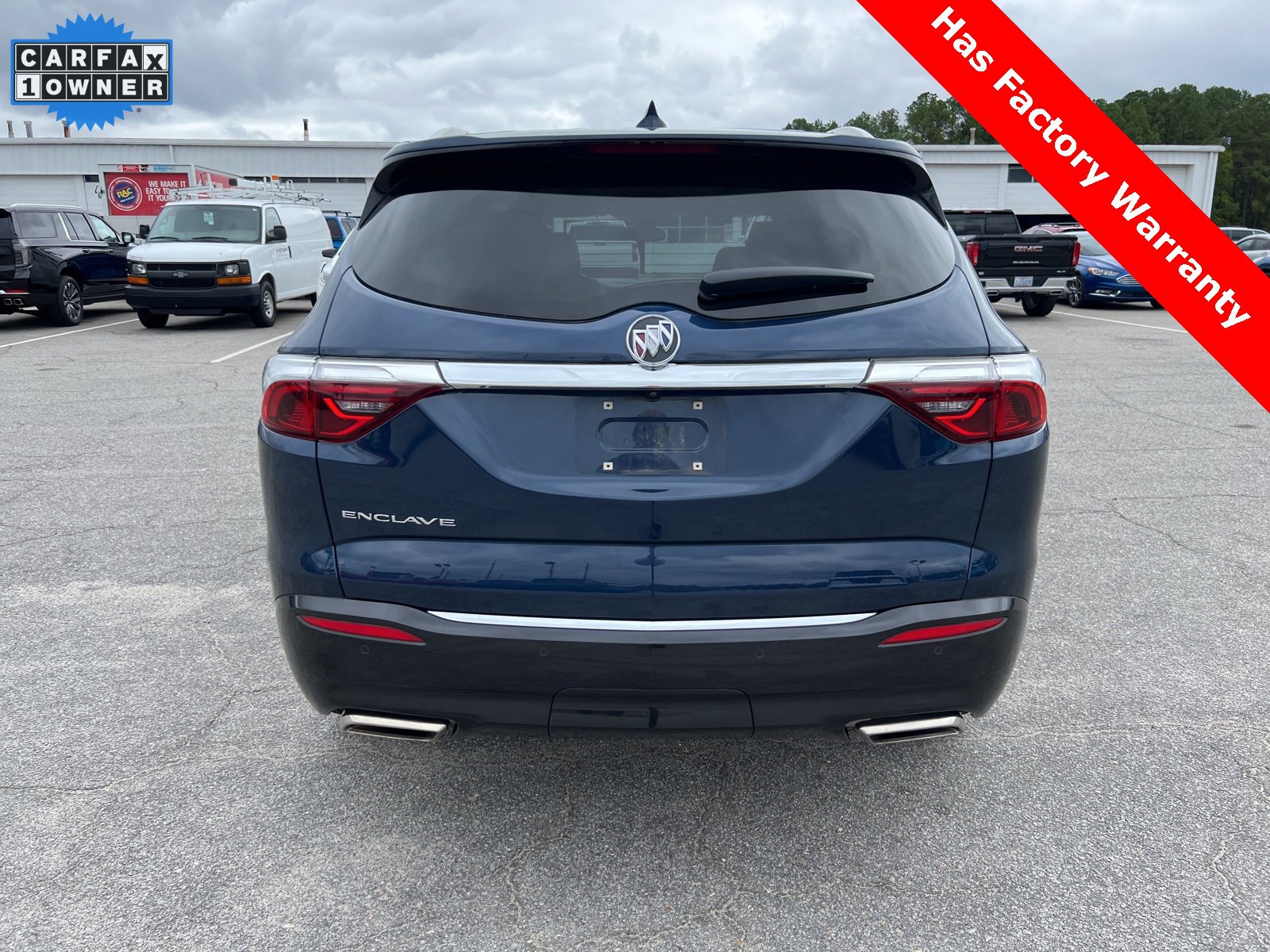 2023 Buick Enclave Essence photo 3