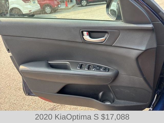 2020 Kia Optima S photo 21