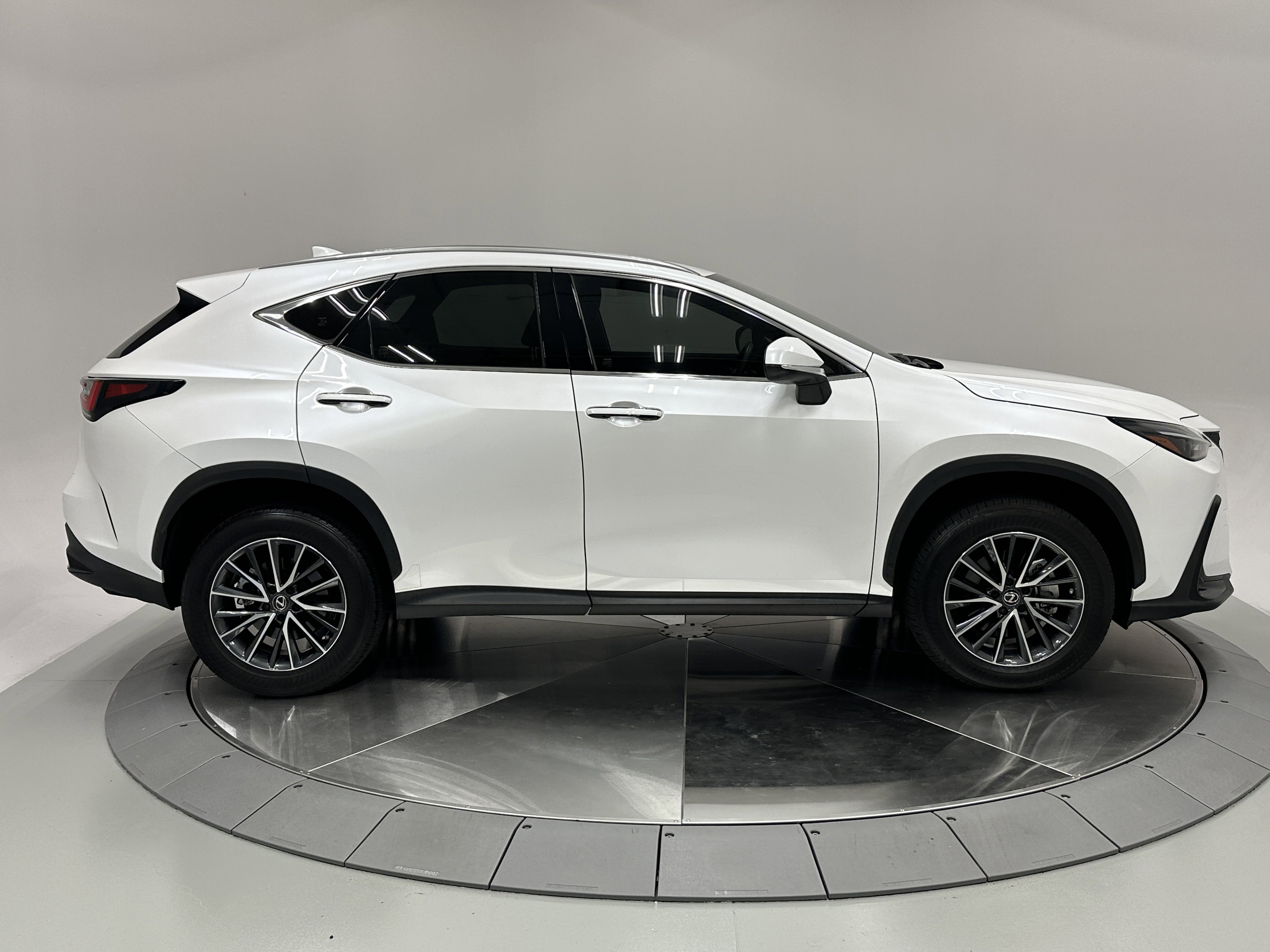 2022 Lexus NX 350 Premium photo 7