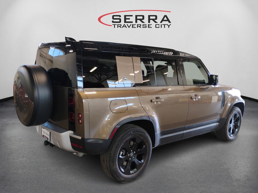 2020 Land Rover Defender SE photo 3