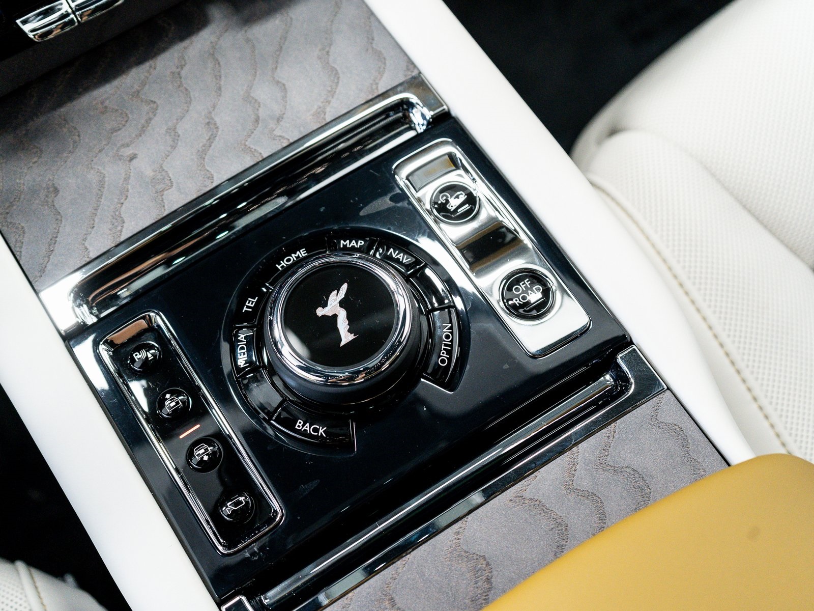 2026 Rolls Royce Cullinan RR photo 34