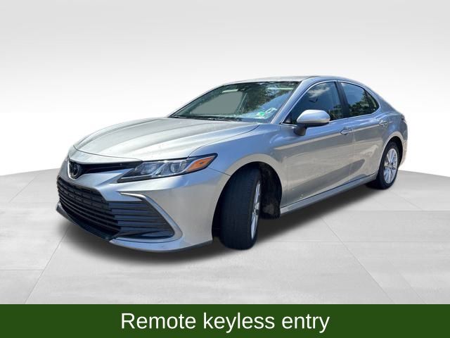 2024 Toyota Camry LE photo 3