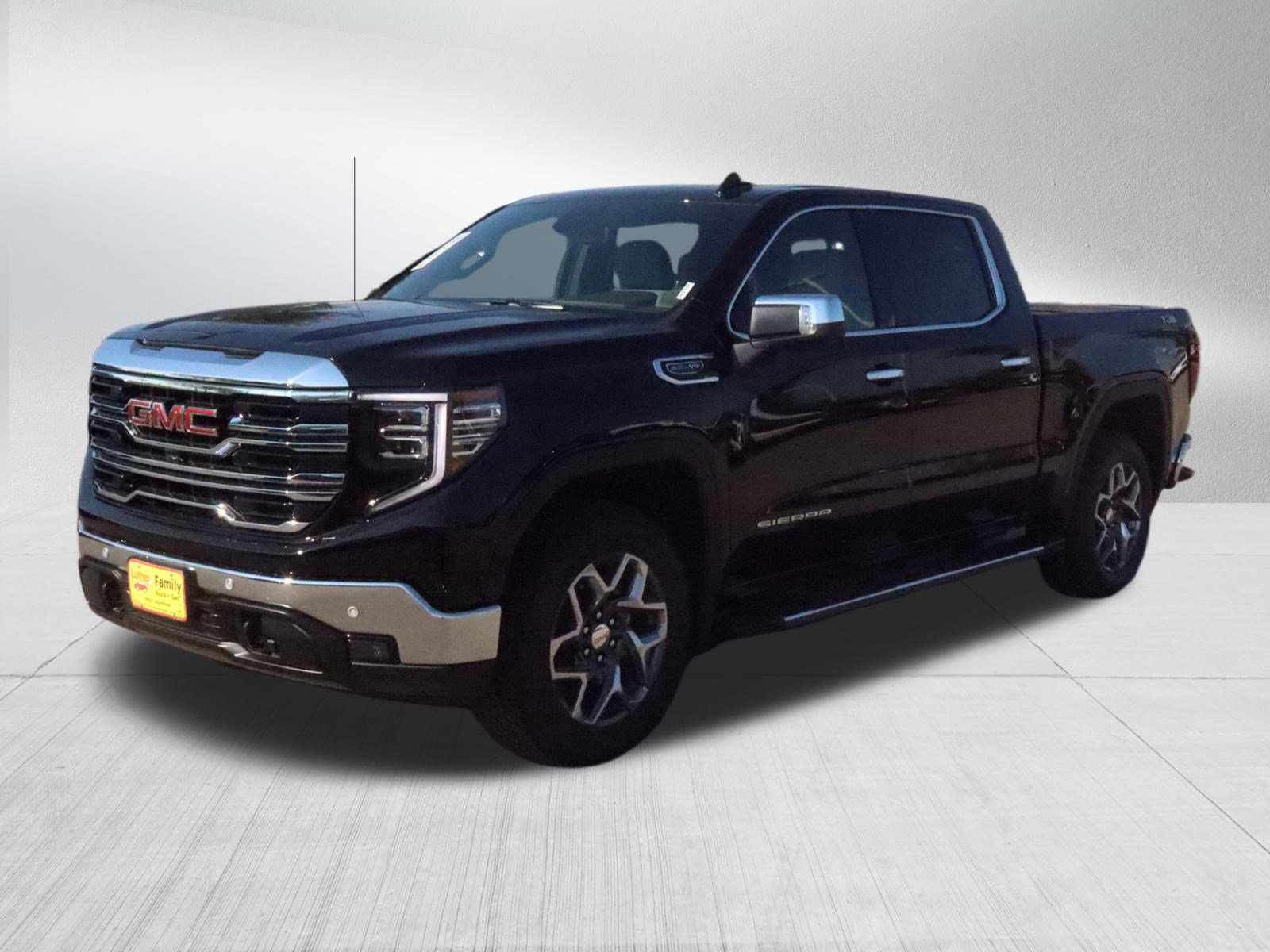 2026 Gmc Sierra SLT photo 3