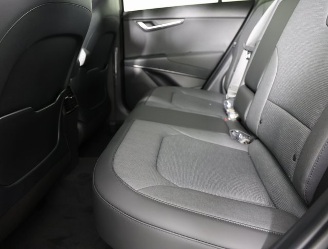 2025 Kia Niro SX photo 10