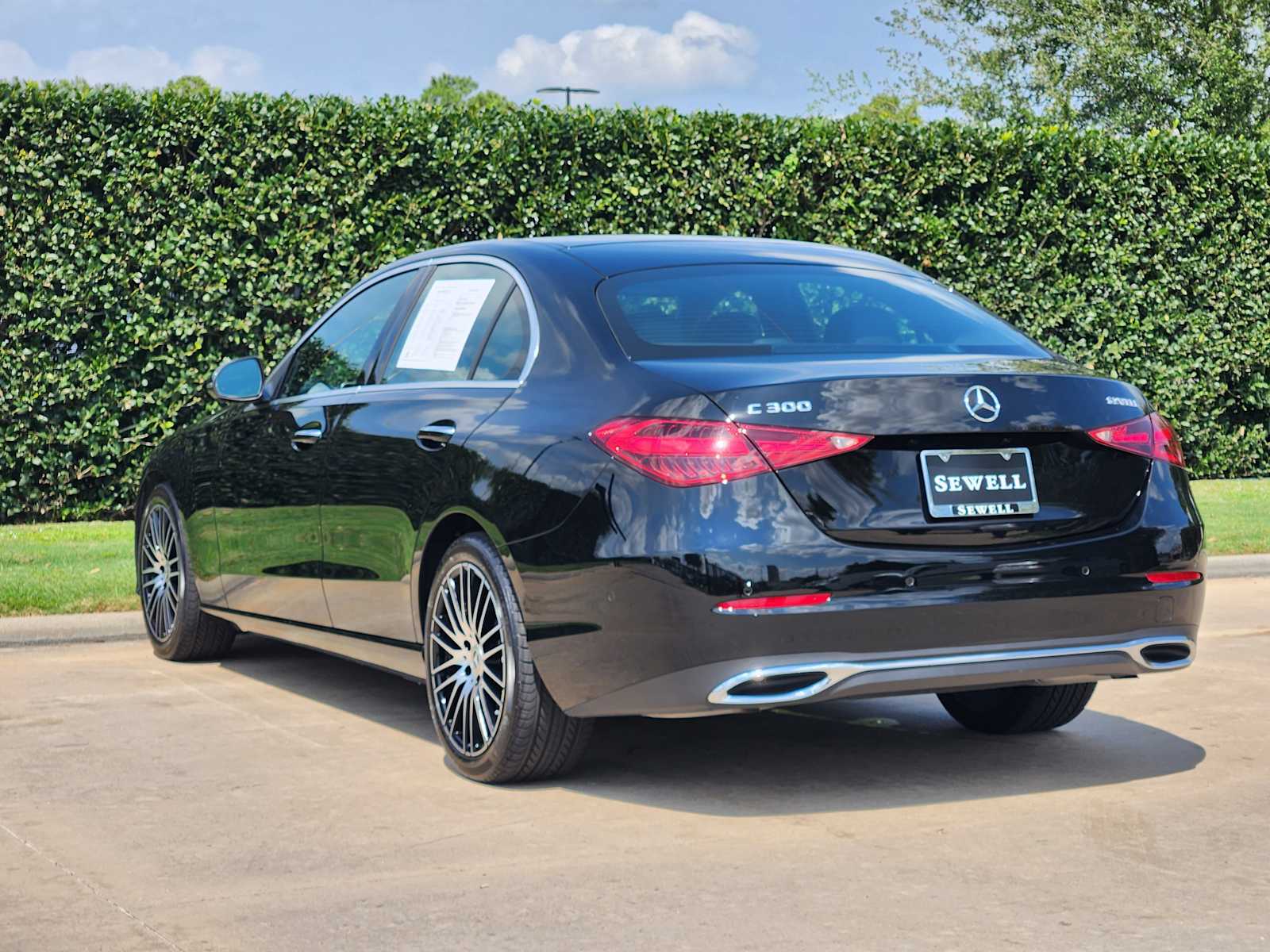 2025 Mercedes Benz C 300 photo 4