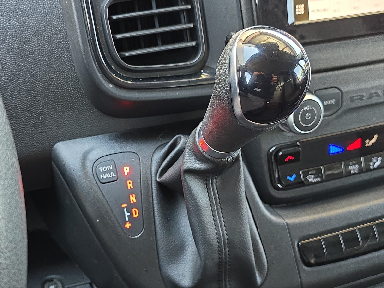 2023 Ram ProMaster 2500 Base photo 15