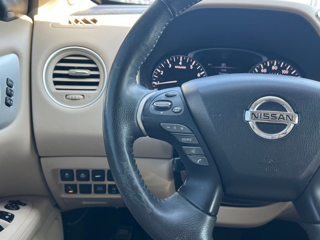 2019 Nissan Pathfinder Platinum photo 17