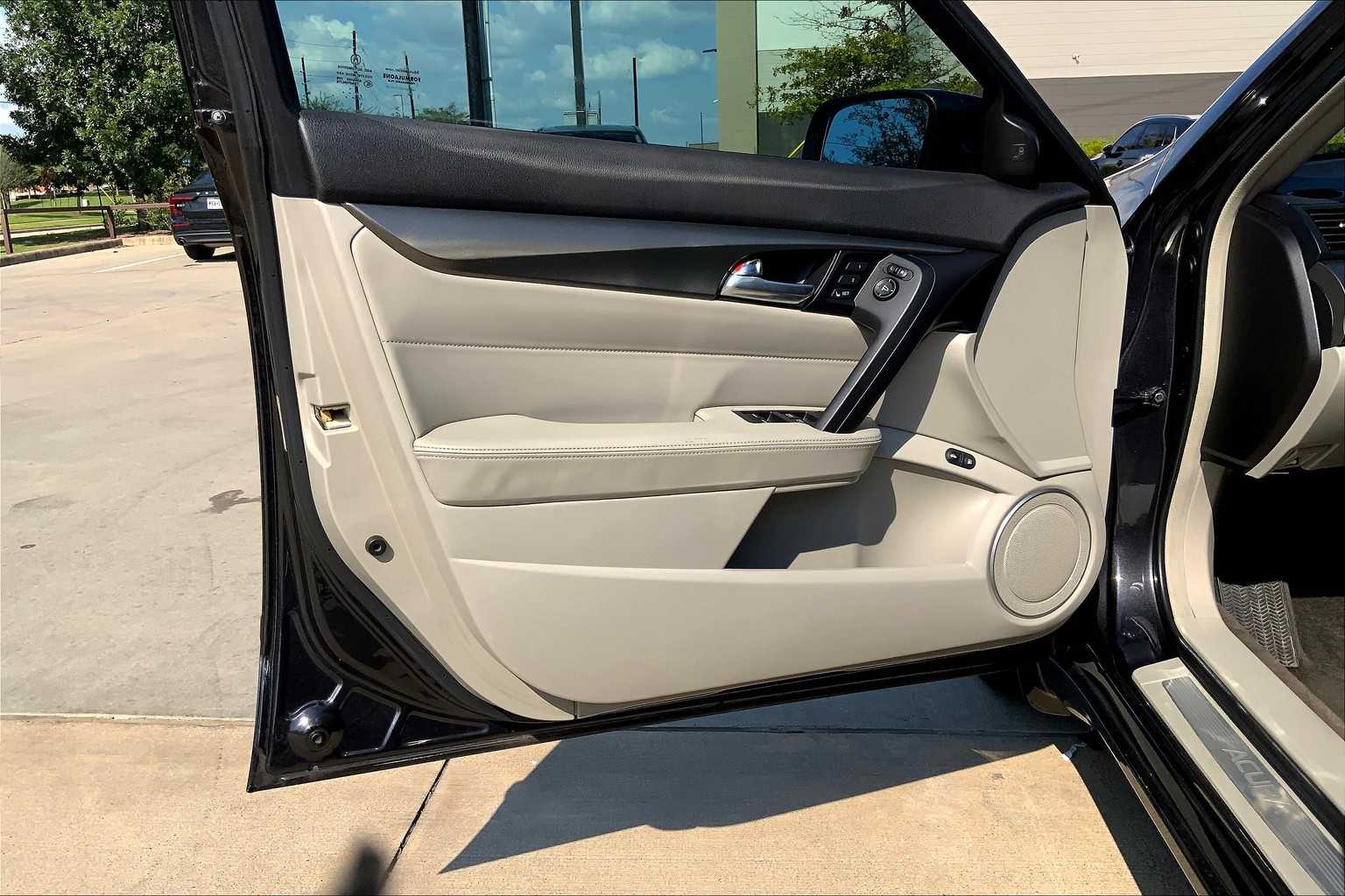 2013 Acura TL photo 21