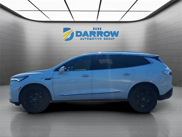 2023 Buick Enclave Essence photo 2