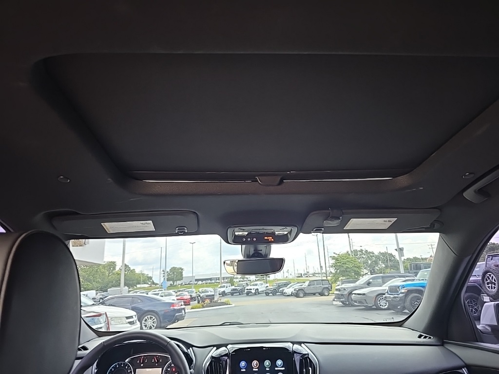 2023 Chevrolet Traverse RS photo 22