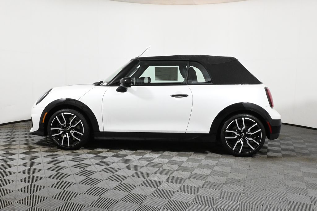 2026 Mini Cooper Convertible Iconic photo 2