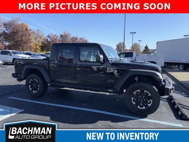 2024 Jeep Gladiator Rubicon's photo