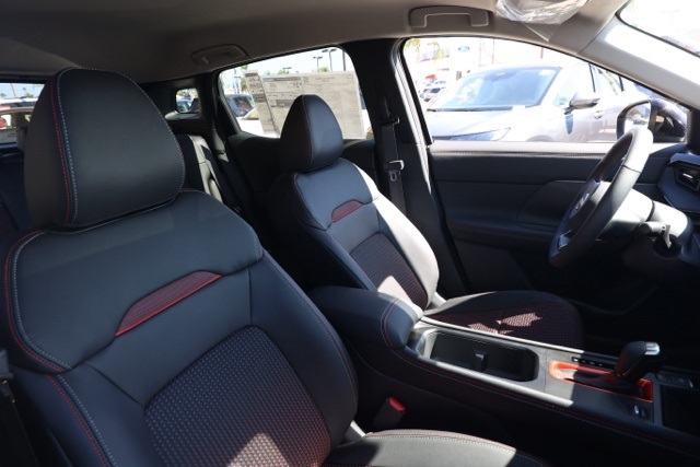 2026 Nissan Kicks SR photo 19