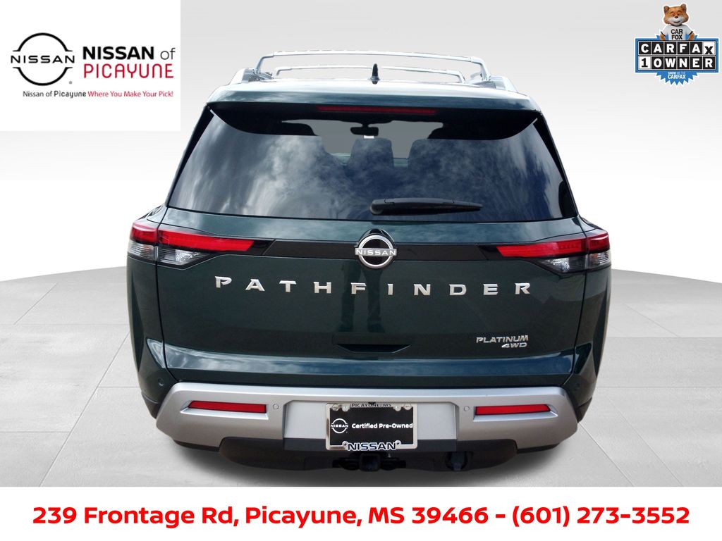 2024 Nissan Pathfinder Platinum photo 3