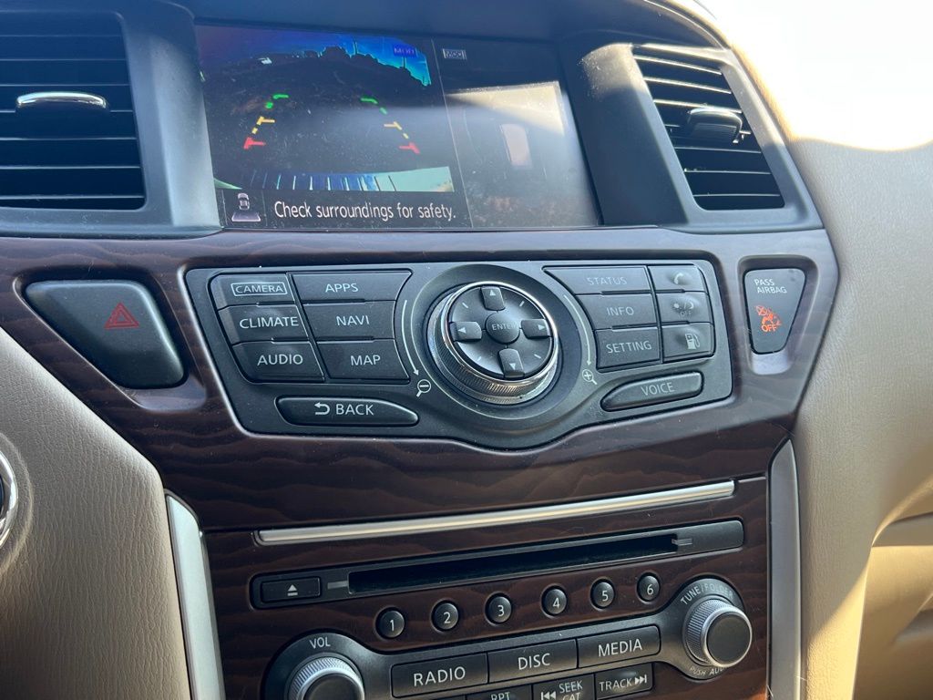 2019 Nissan Pathfinder Platinum photo 22