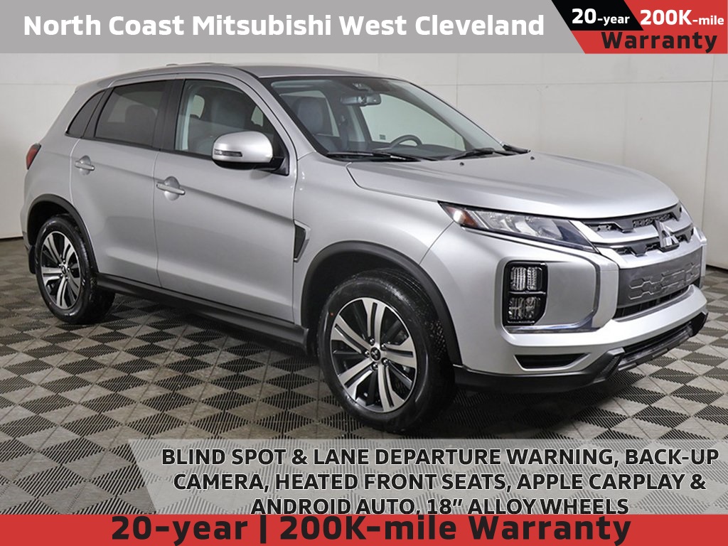 2026 Mitsubishi Outlander Sport SE's photo