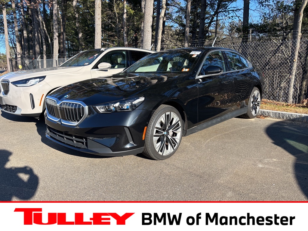 2025 BMW 5 Series 540i's photo