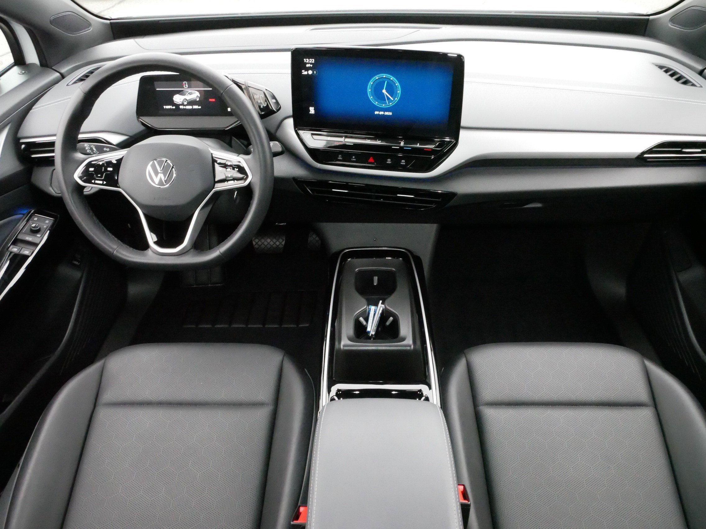 2023 Volkswagen ID.4 Pro Plus photo 10