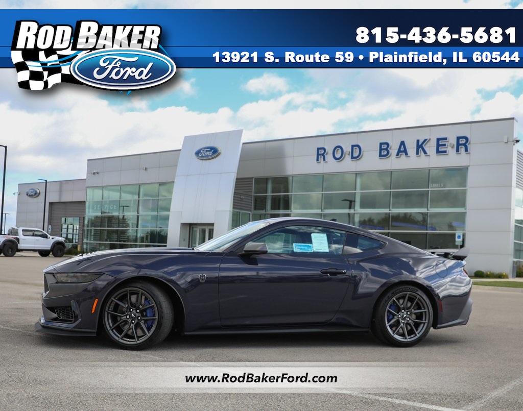 2025 Ford Mustang Dark Horse's photo