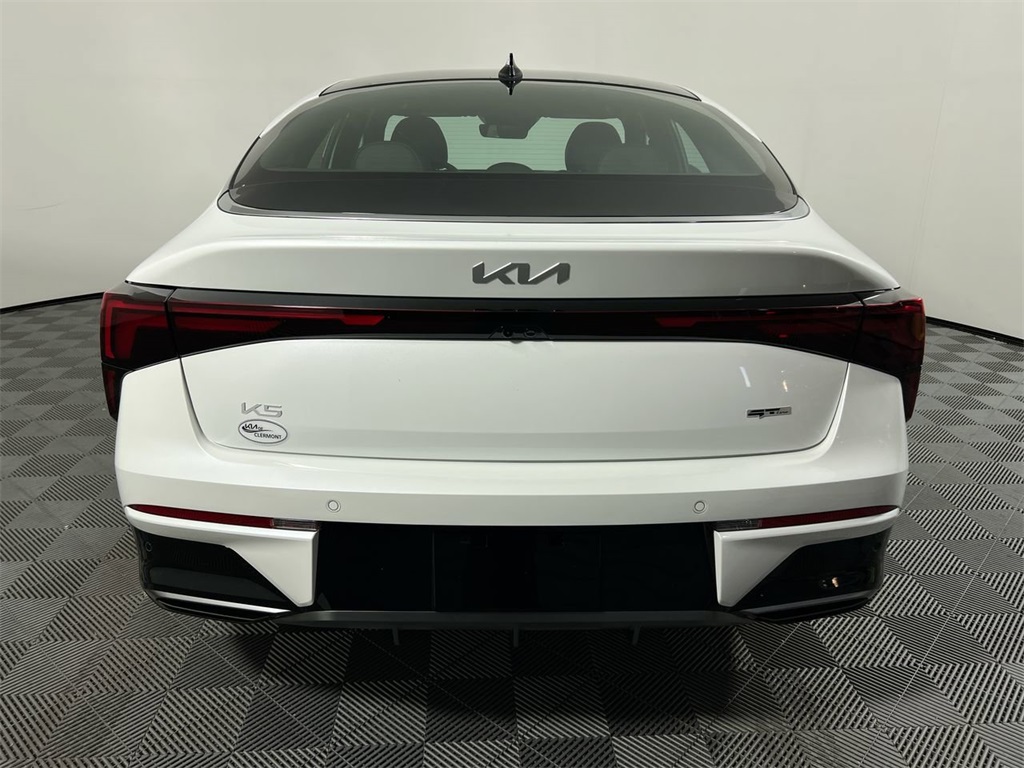 2025 Kia K5 GT-Line photo 4