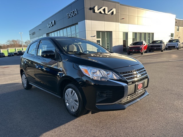 2023 Mitsubishi Mirage ES's photo