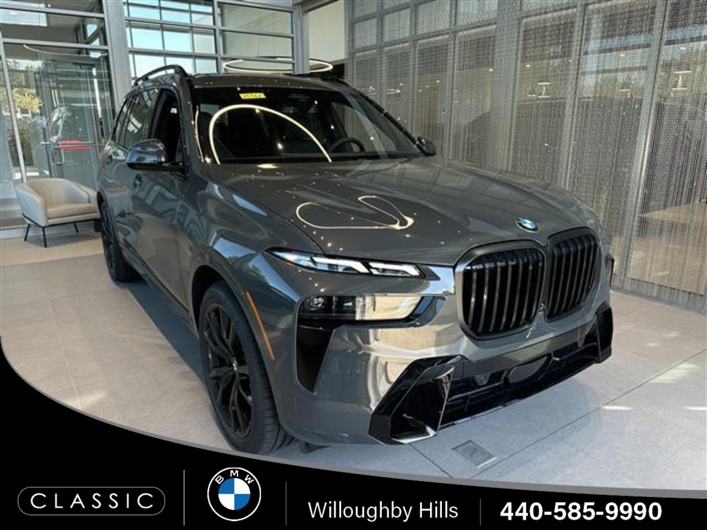 2026 BMW X7 40i's photo