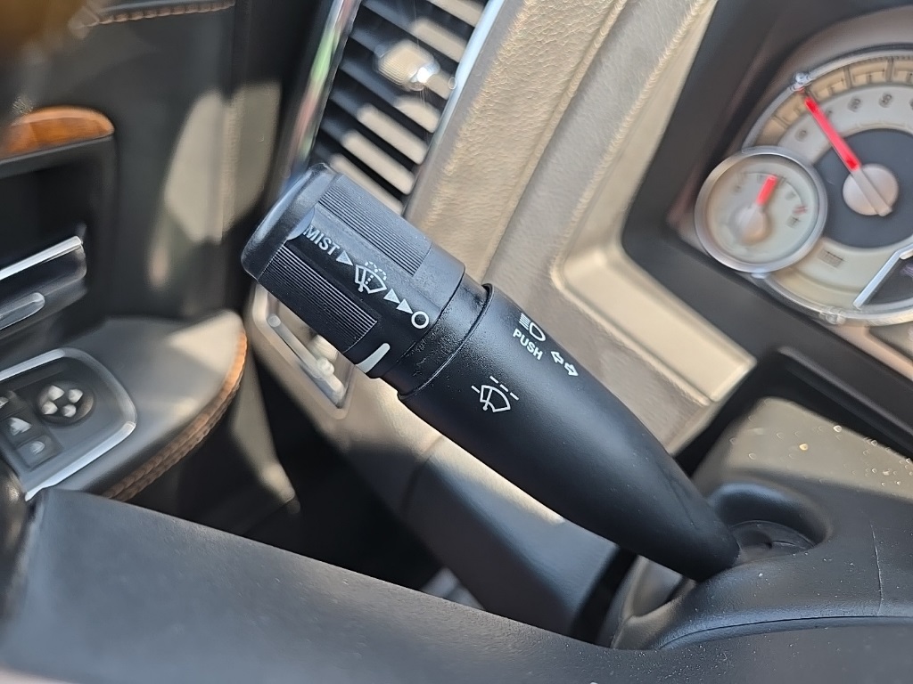 2017 Ram 1500 Laramie photo 48