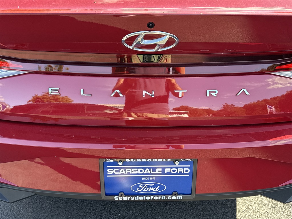 2023 Hyundai Elantra SEL photo 36