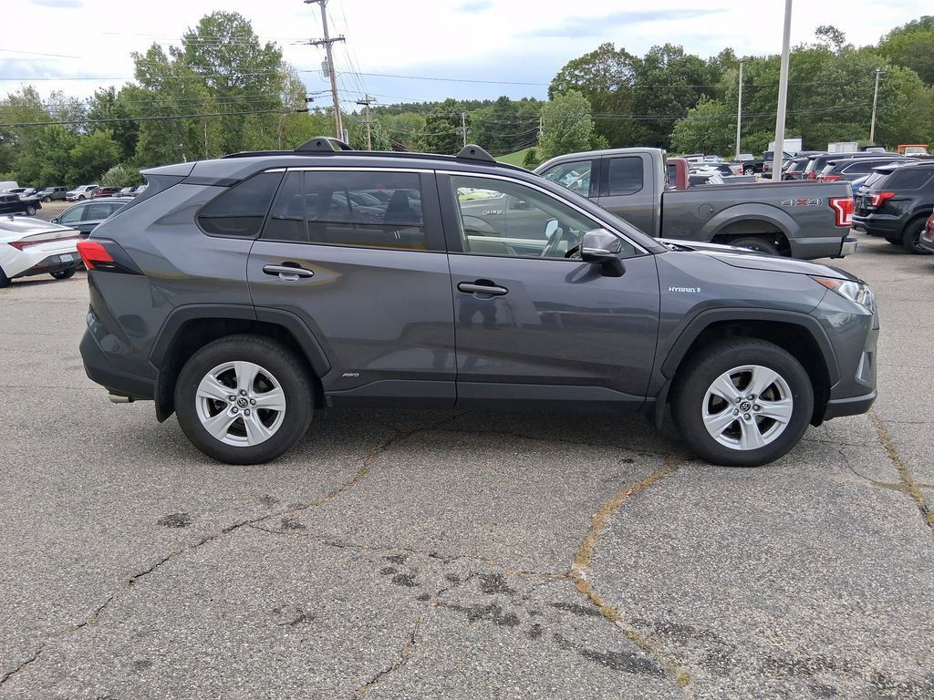 2019 Toyota RAV4 Hybrid XLE photo 7