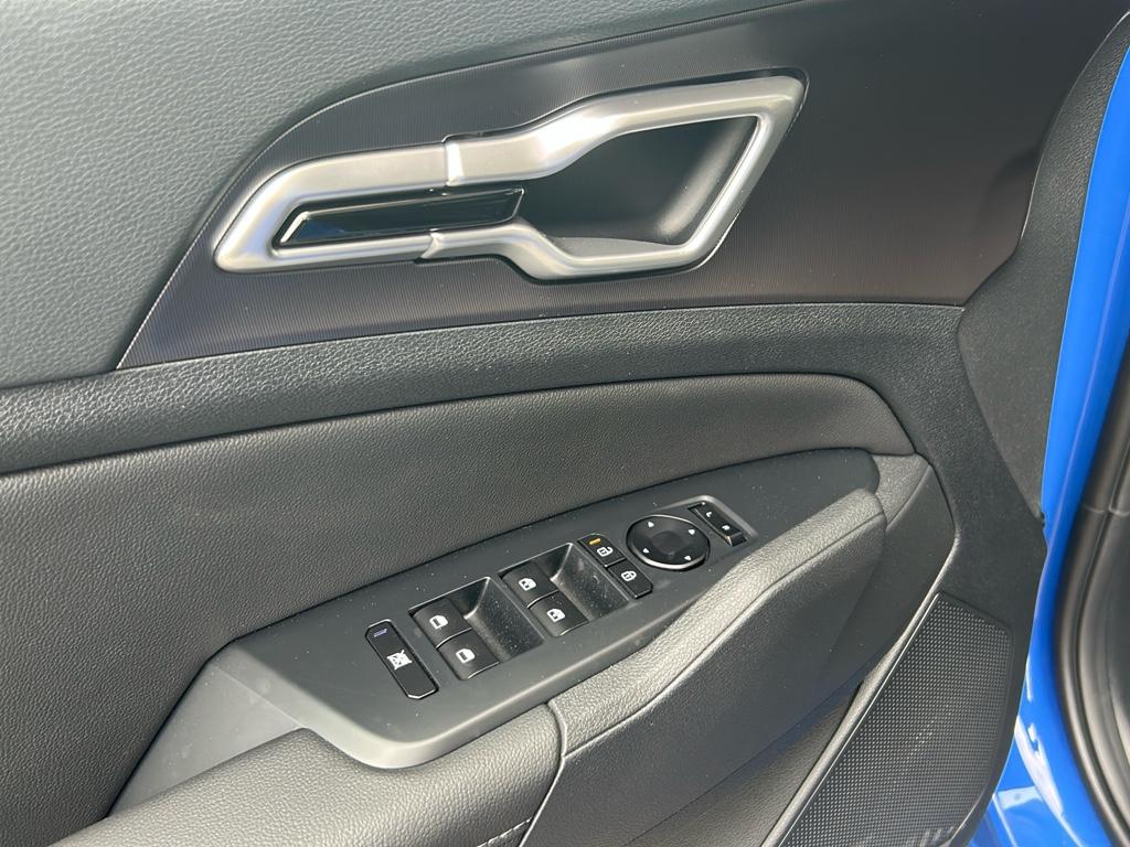 2026 Kia Sportage EX photo 17
