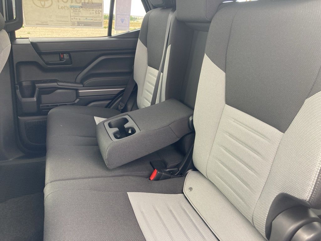 2025 Toyota 4Runner photo 22