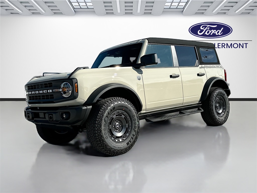 2025 Ford Bronco 4-Door Big Bend's photo
