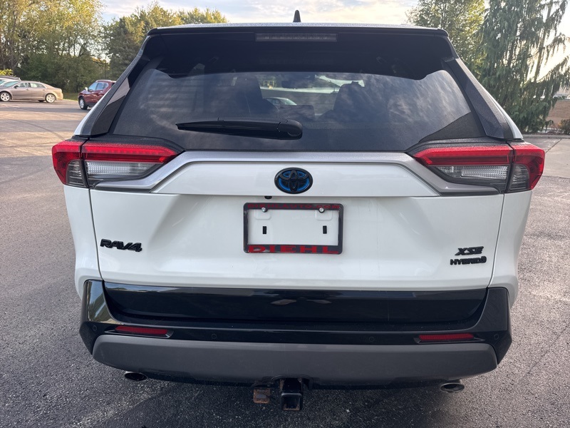 2021 Toyota RAV4 Hybrid XSE photo 4