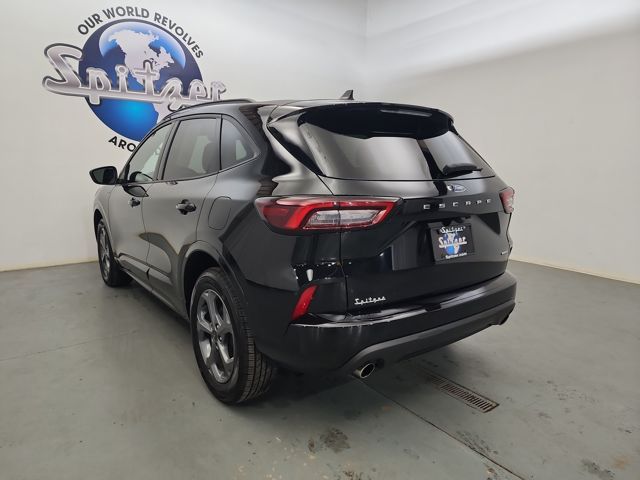 2024 Ford Escape ST-Line photo 3
