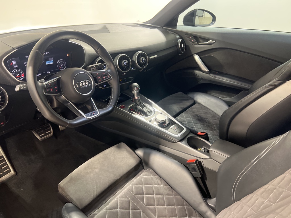 2017 Audi TTS photo 10