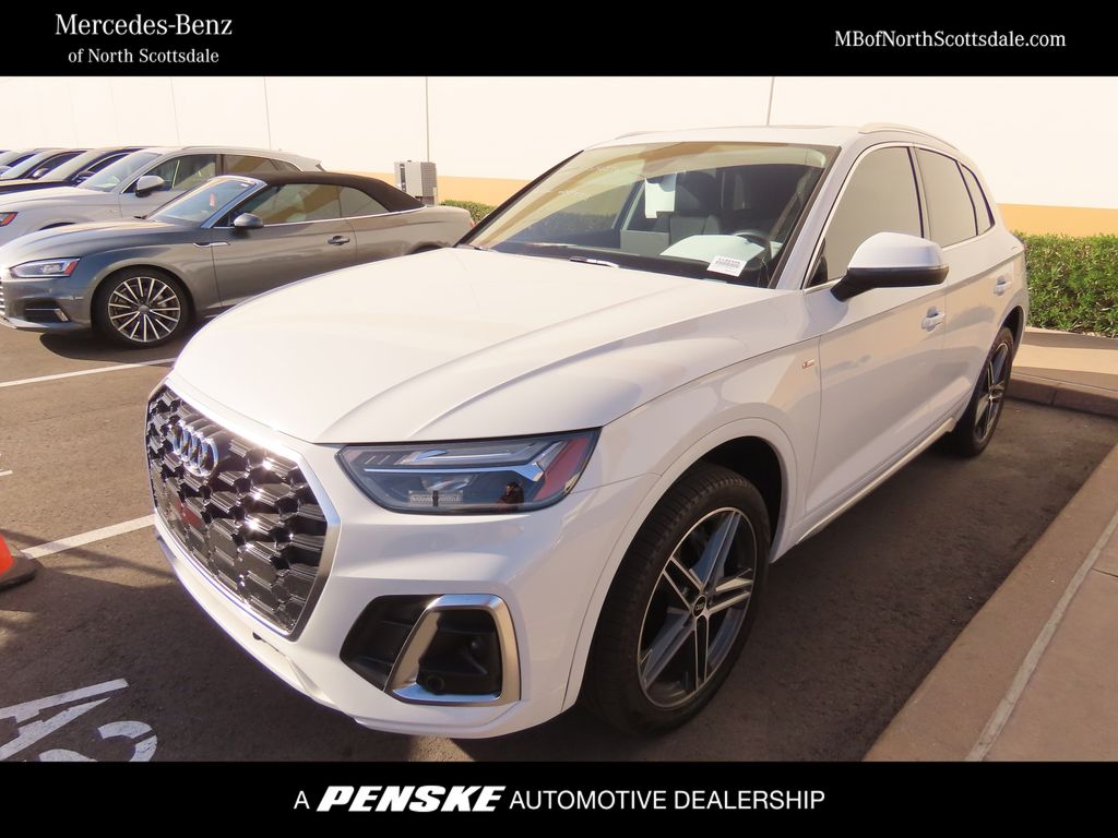 2021 Audi Q5 Premium Plus's photo