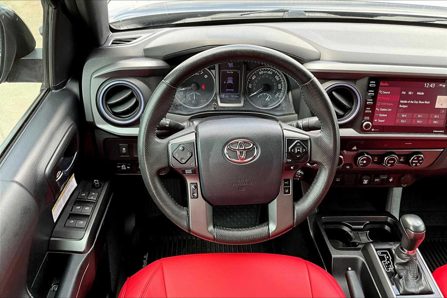 2020 Toyota Tacoma TRD photo 5