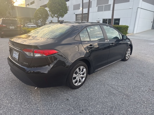 2024 Toyota Corolla LE photo 2