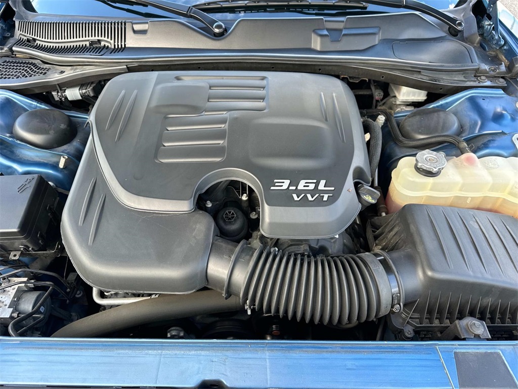 2020 Dodge Challenger SXT photo 13