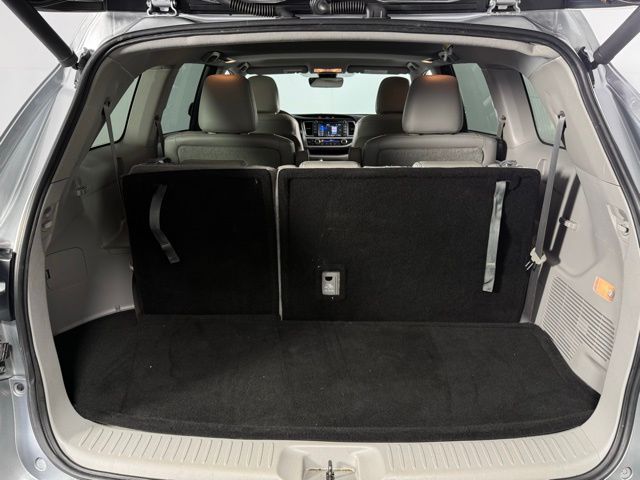 2017 Toyota Highlander XLE photo 20