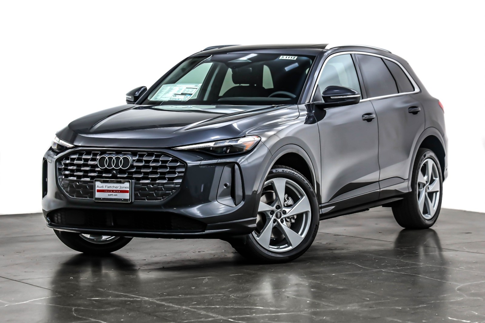 2025 Audi New Q5 Premium Plus's photo