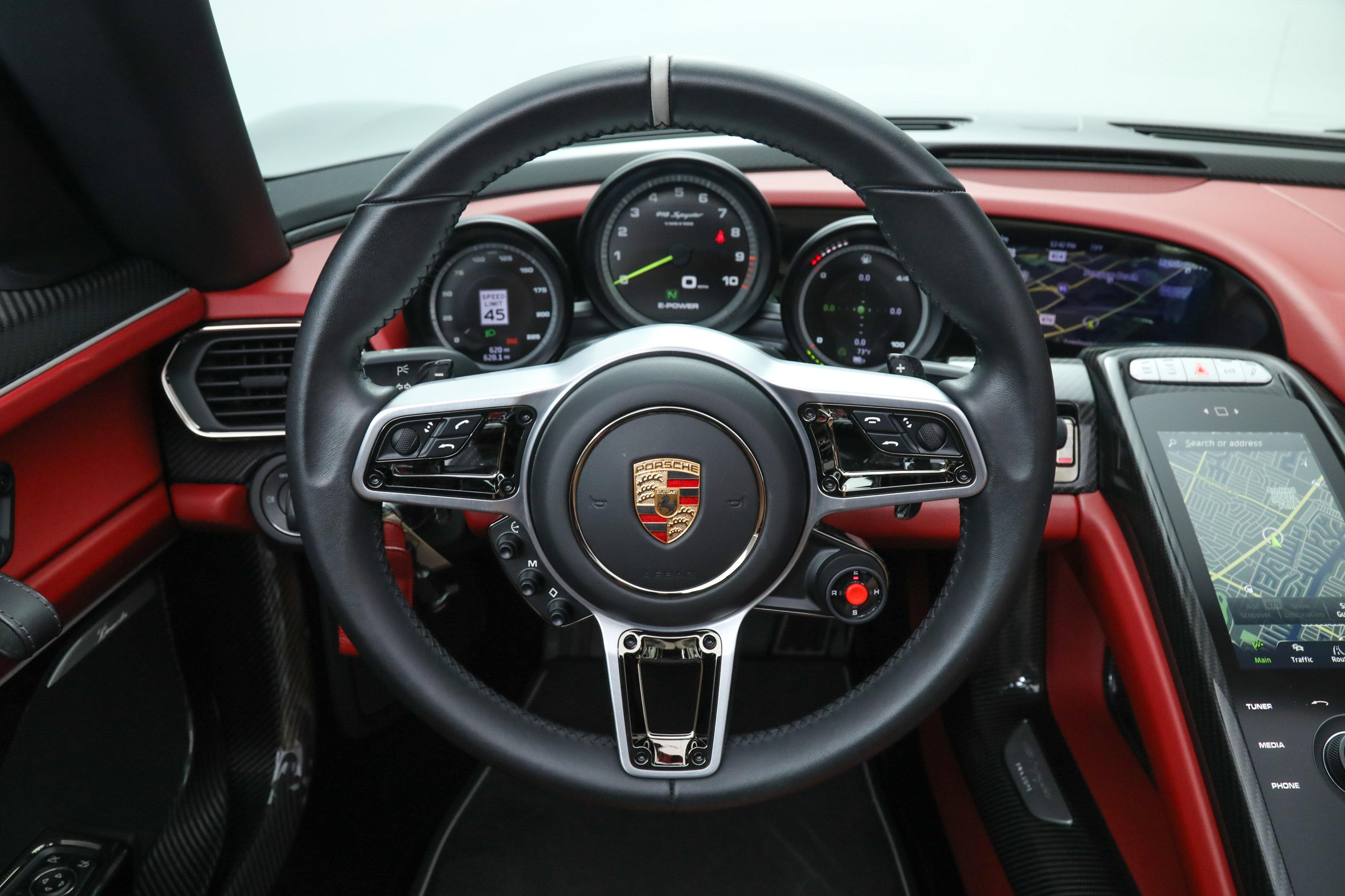 2015 Porsche 918 Spyder photo 31