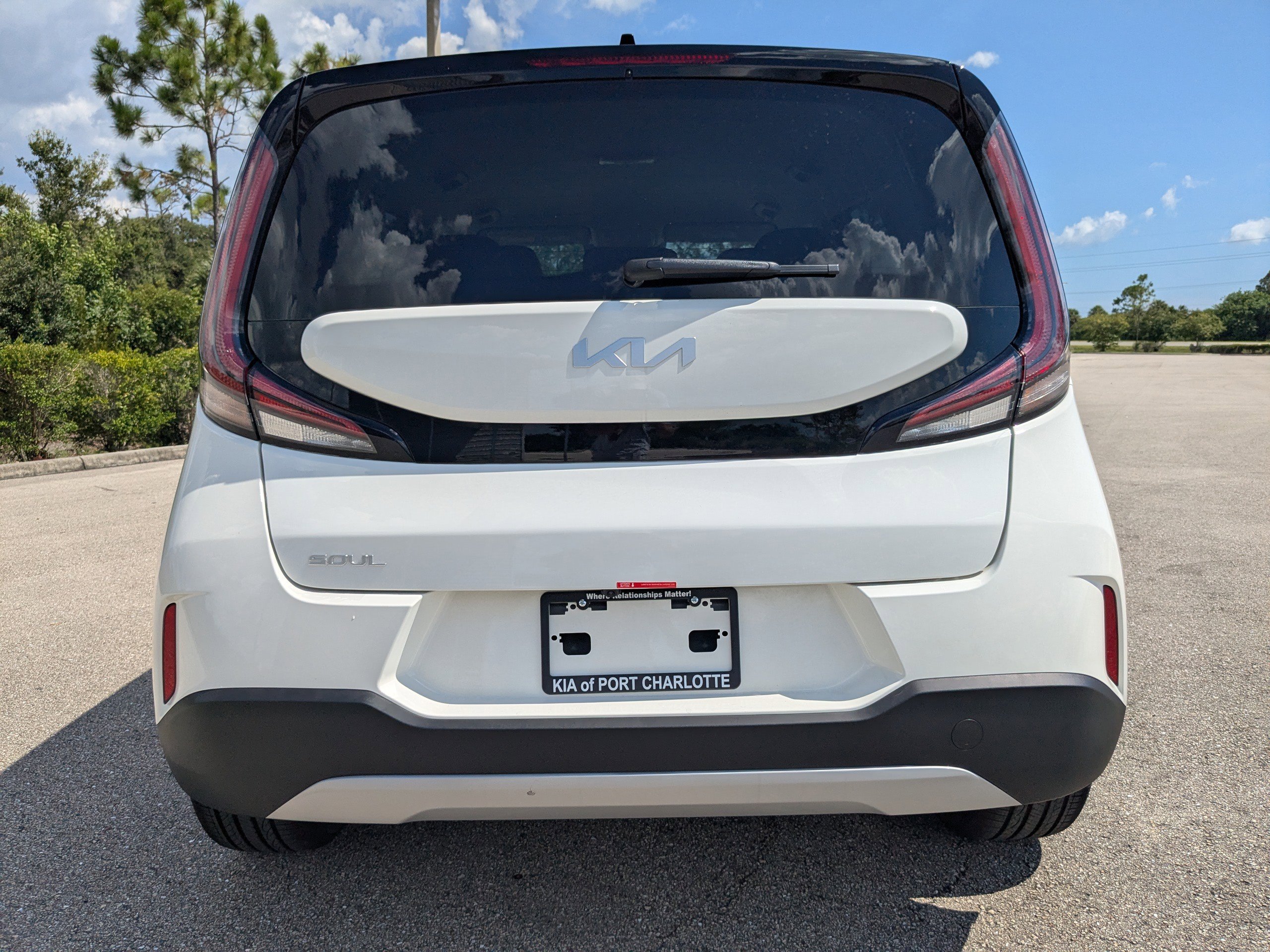 2025 Kia Soul EX photo 3