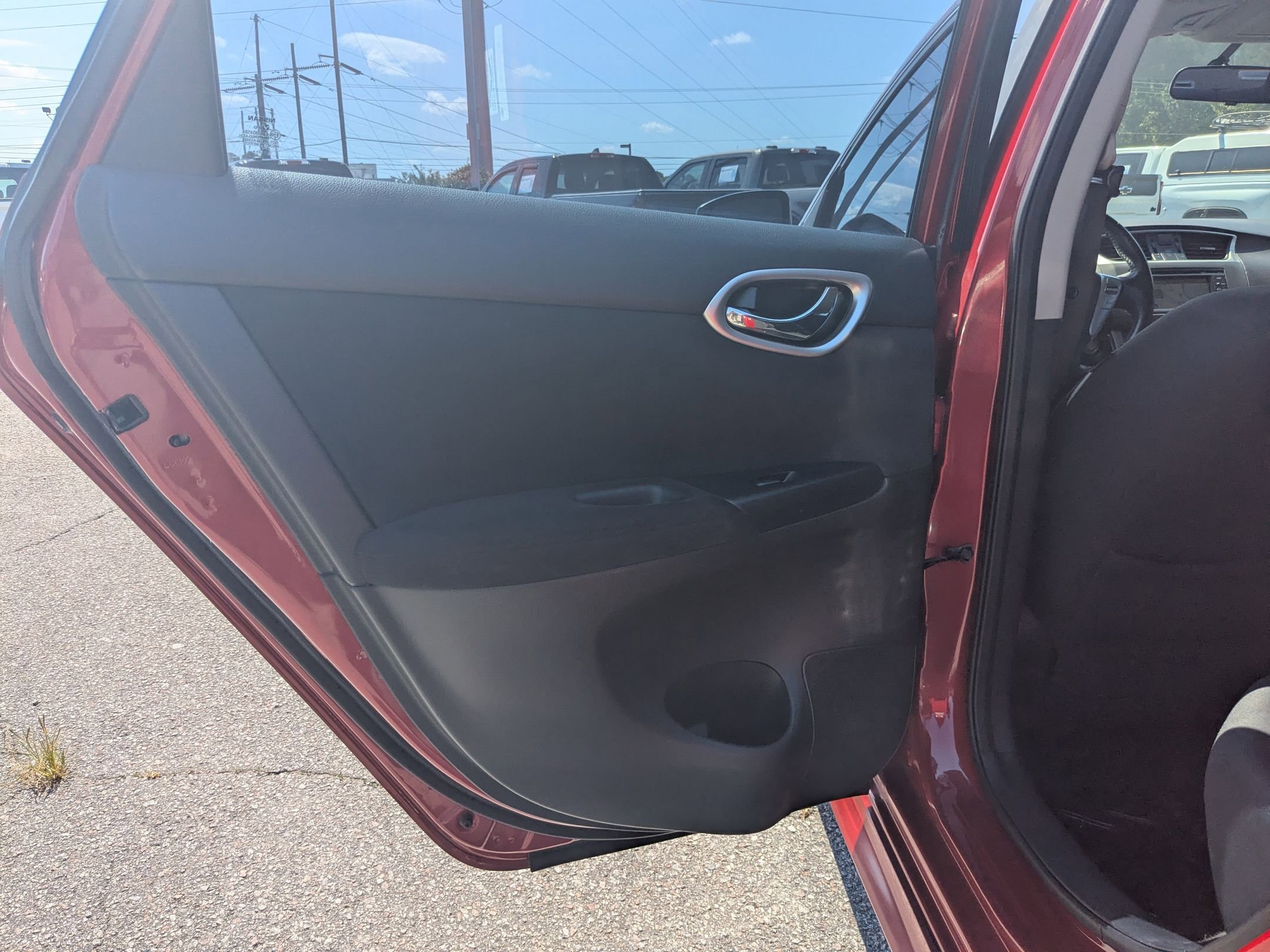 2013 Nissan Sentra SR photo 21